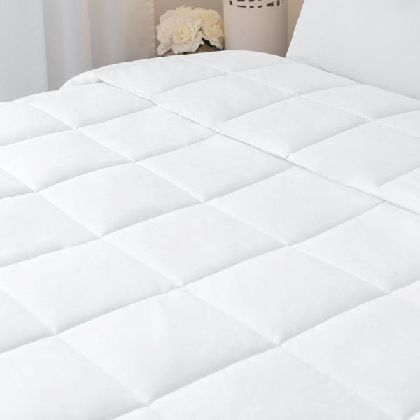 http://nclhome.com/cdn/shop/files/duvet-insert_detail1_2_grande.jpg?v=1690843120